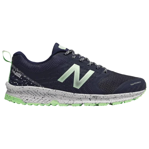 New Balance Nitrel in Pigmentgreen