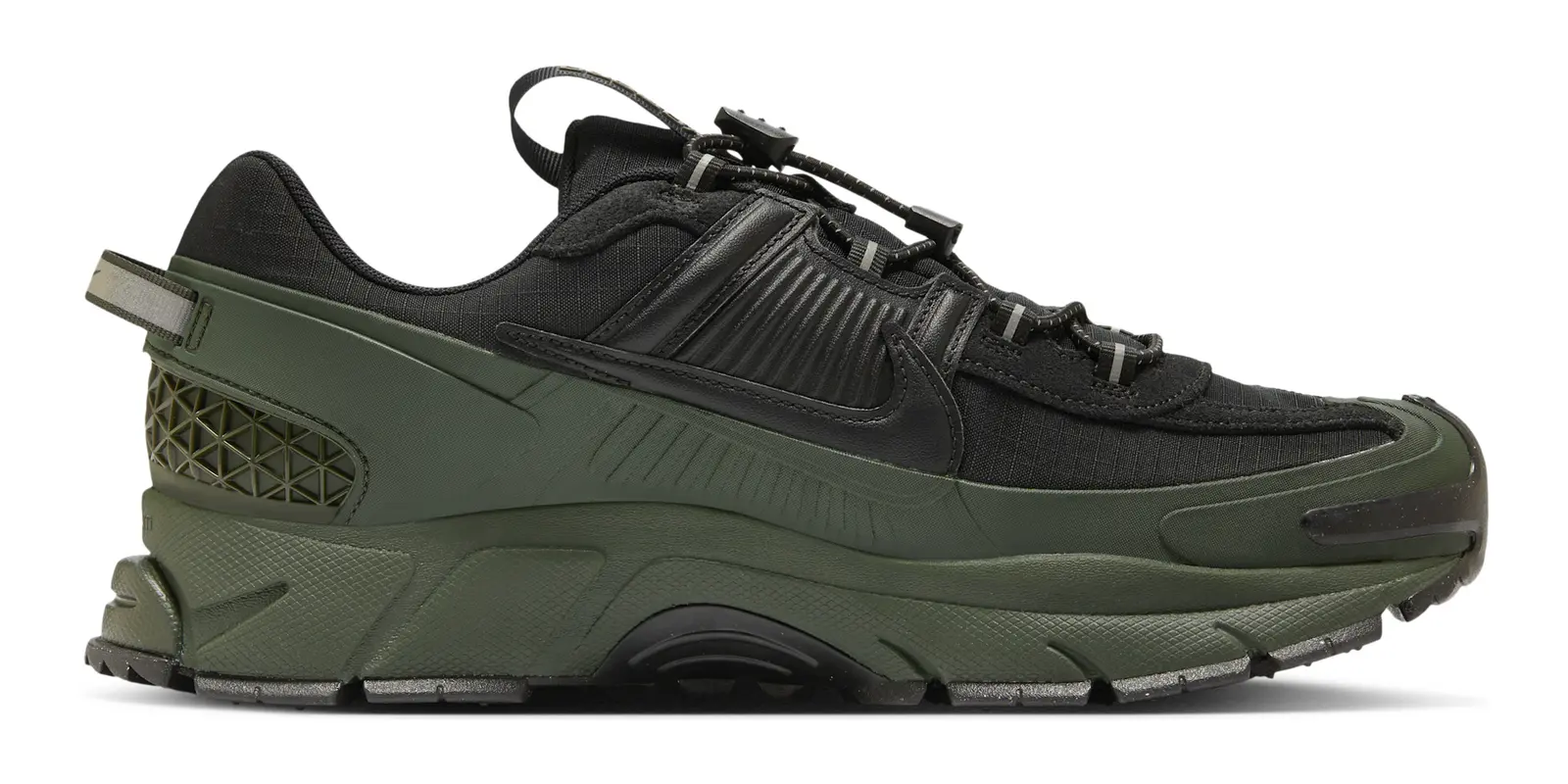 Nike Zoom Vomero Roam in Green