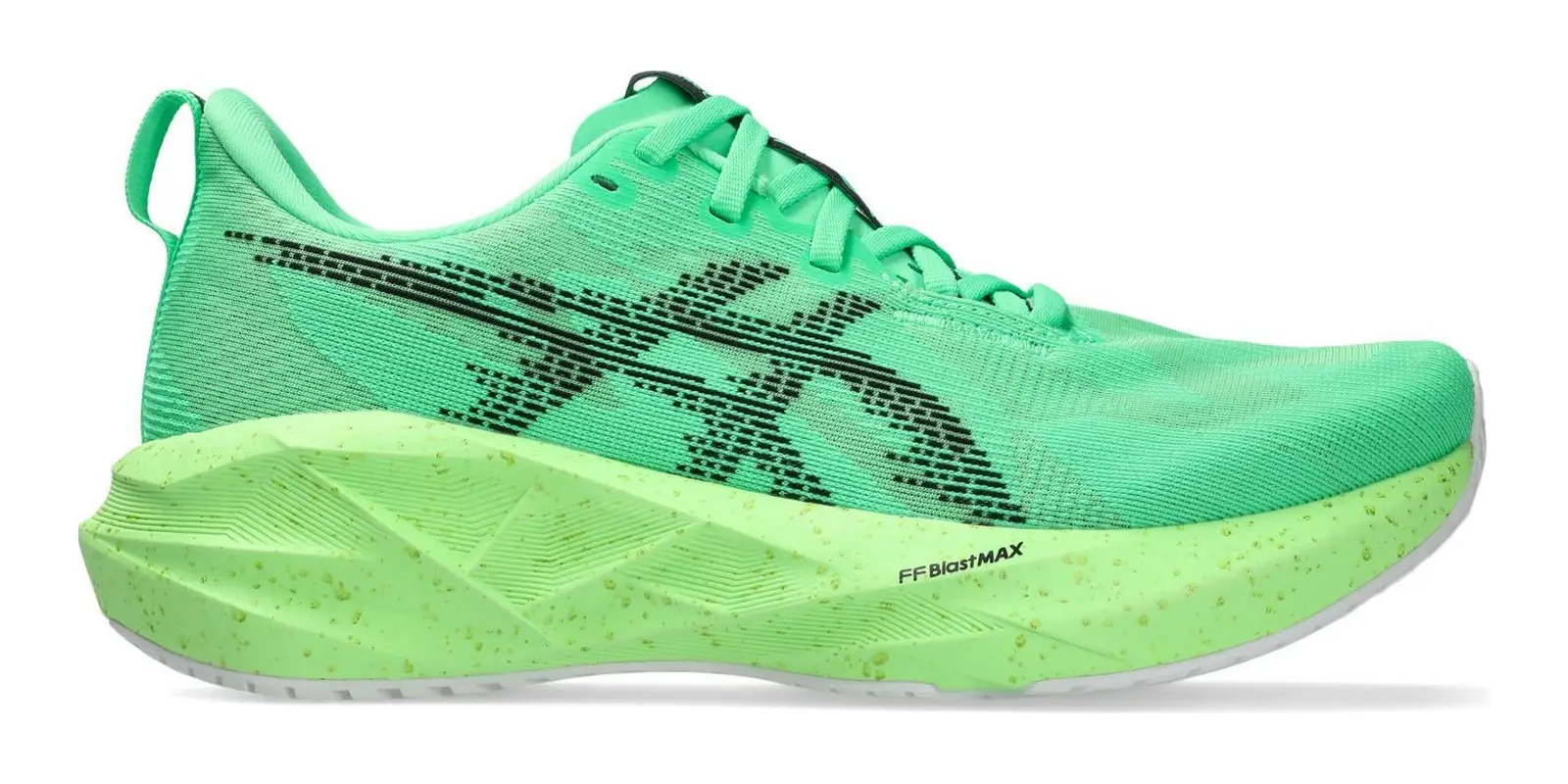 ASICS Novablast 5 in Ekiden Green / Black