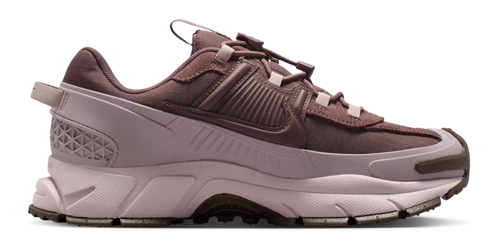 Nike Zoom Vomero Roam in Purple