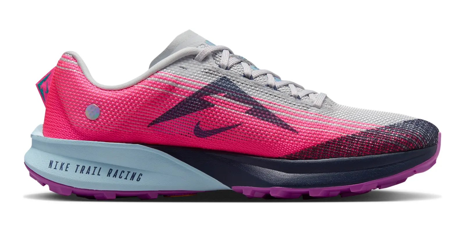 Nike Kiger 10 in Grey