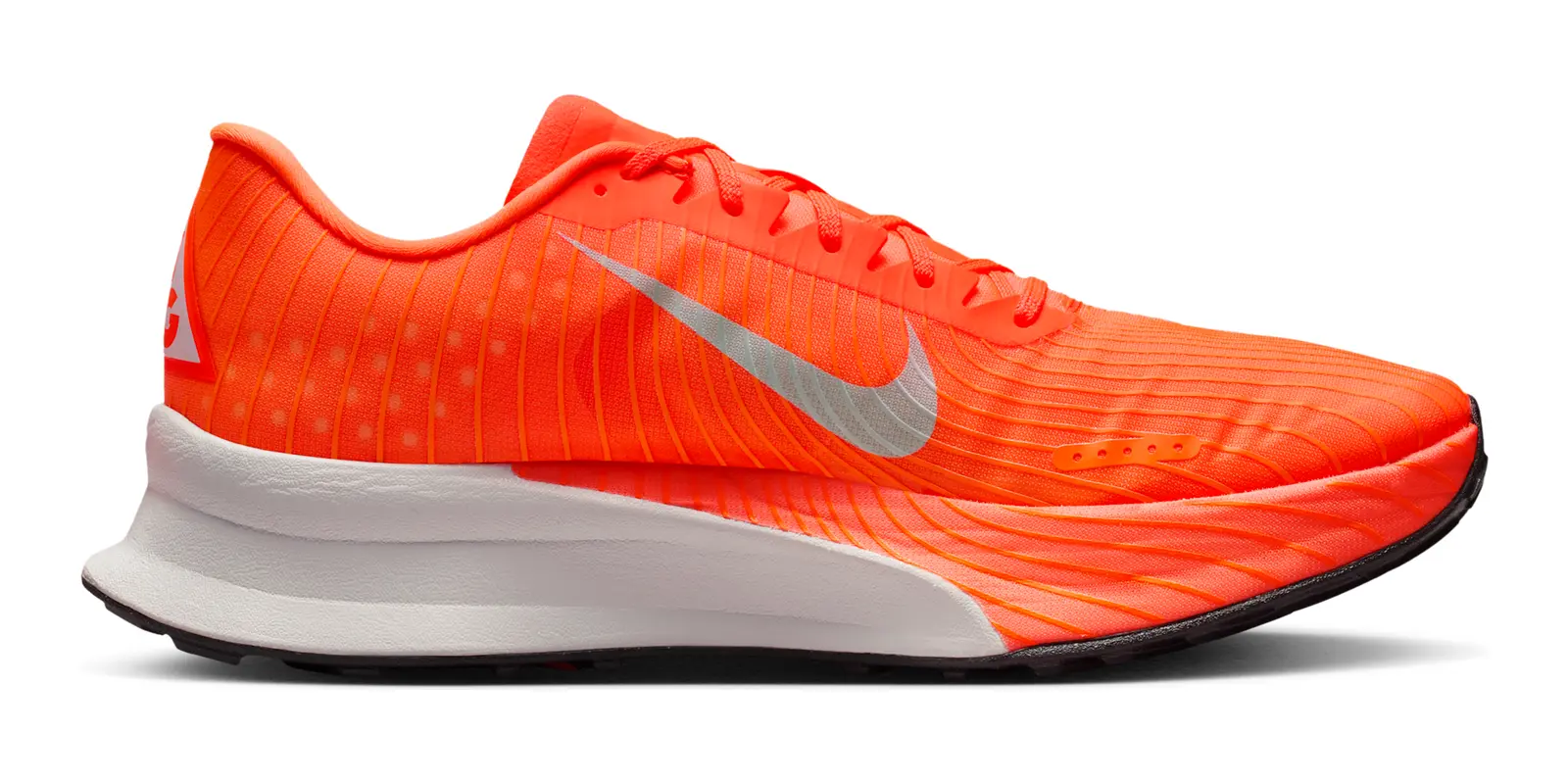 Nike Acg Ultrafly Trail Trail in Orange