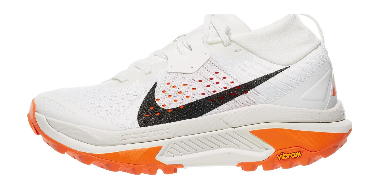 Nike ACG Zegama Trail in White / Black / Phantom