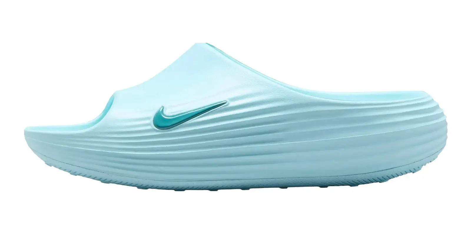 Nike ReactX Rejuven8 in Glacier Ice / Cactus