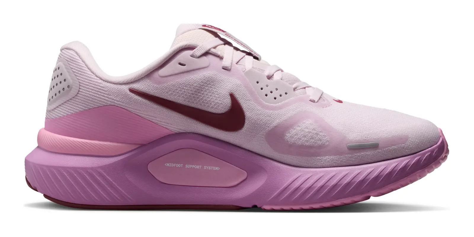 Nike Structure 26 in Purple