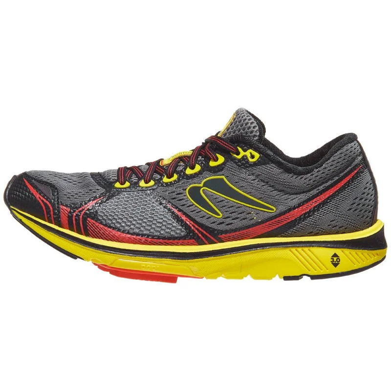 Newton Motion 7 in Charcoal / Yellow