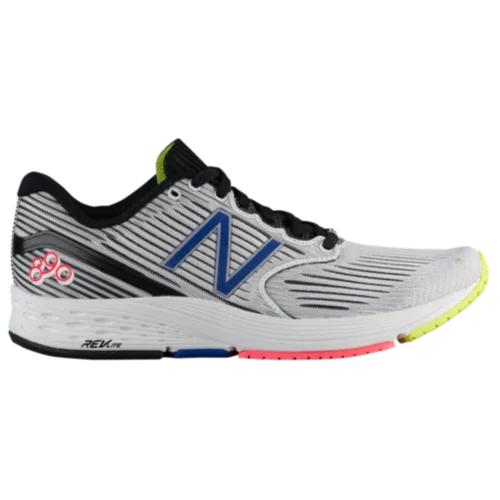 New Balance 890 v6 in White