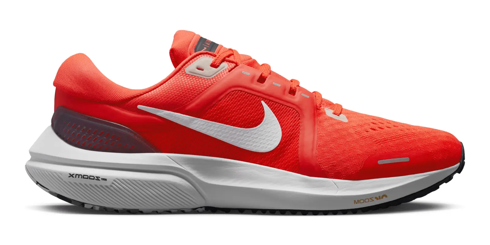 Nike Air Zoom Vomero 16 in Red