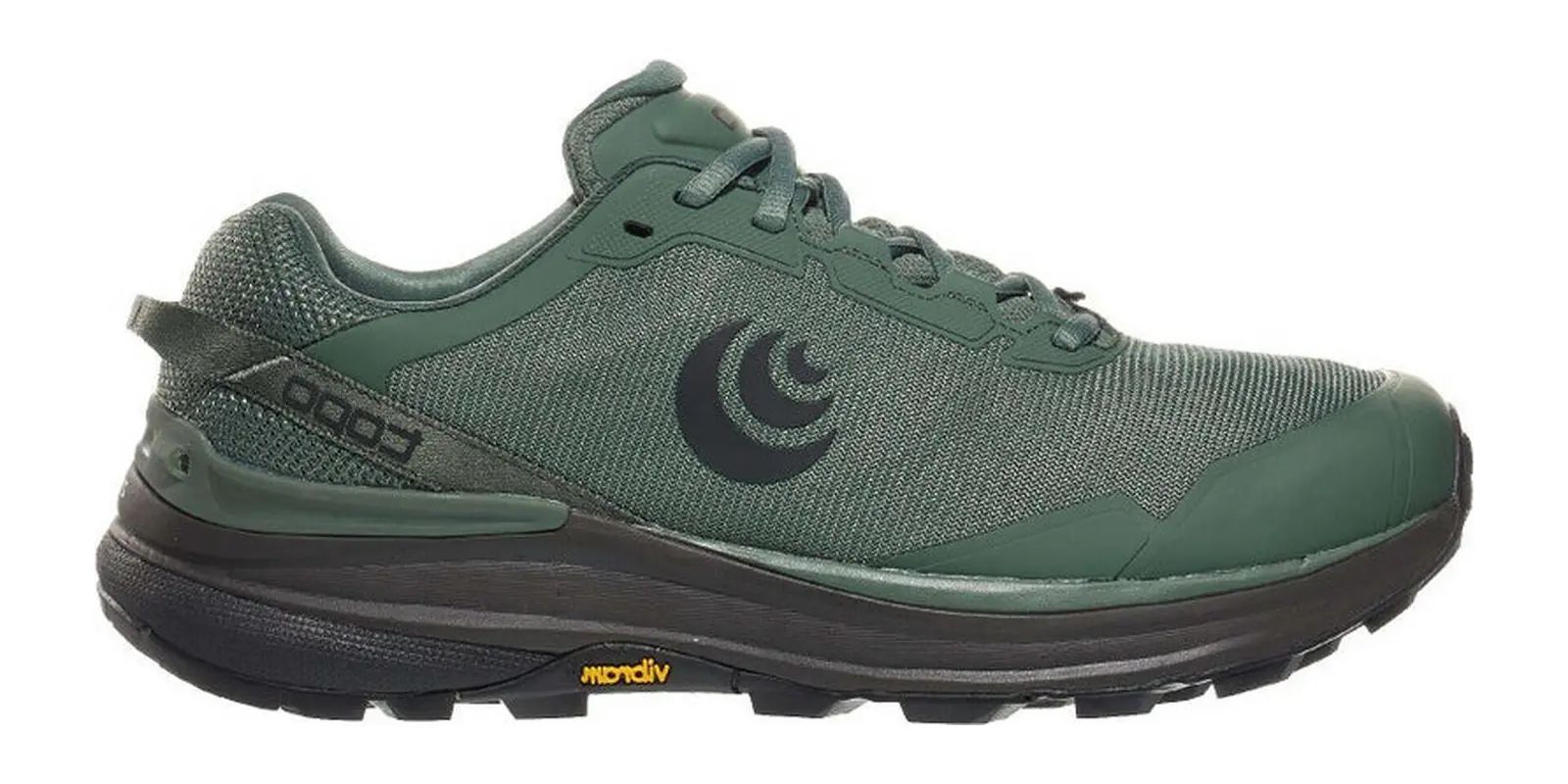 Topo Athletic Traver in Dark