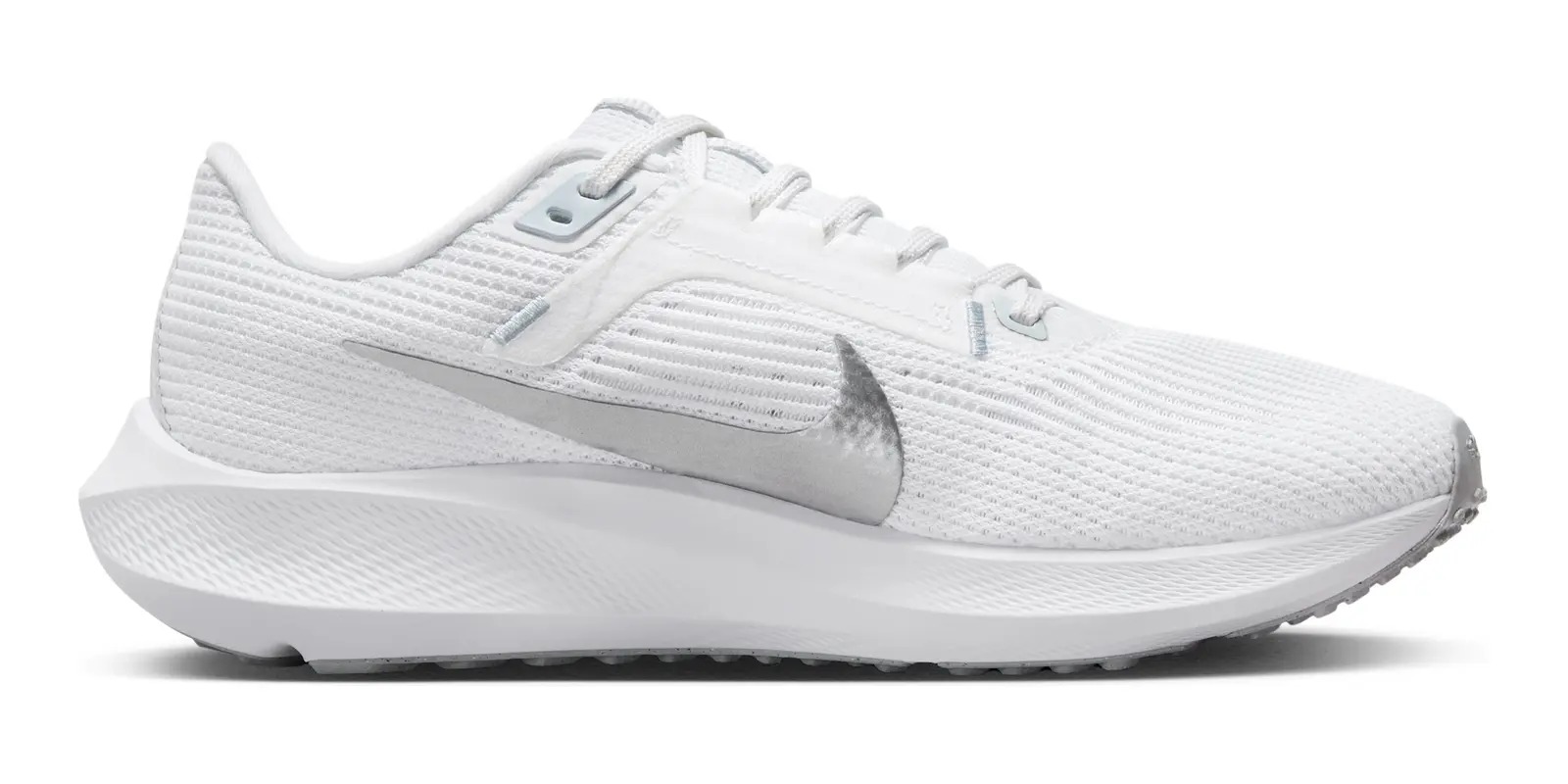 Nike Air Zoom Pegasus 40 in White