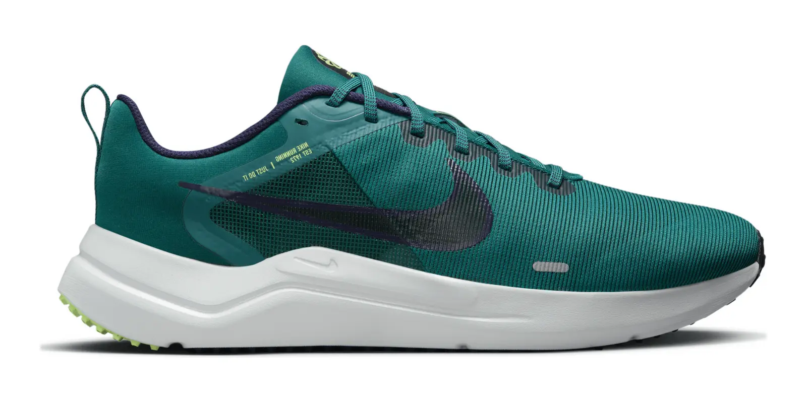 Nike Downshifter 12 in Green