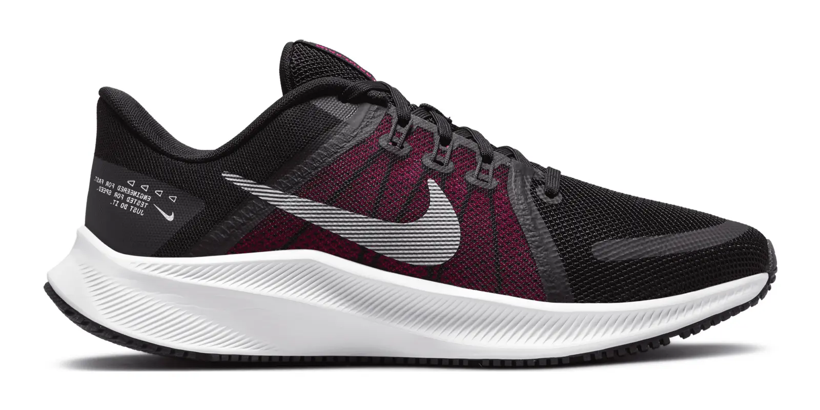 Nike Quest 4 in Black