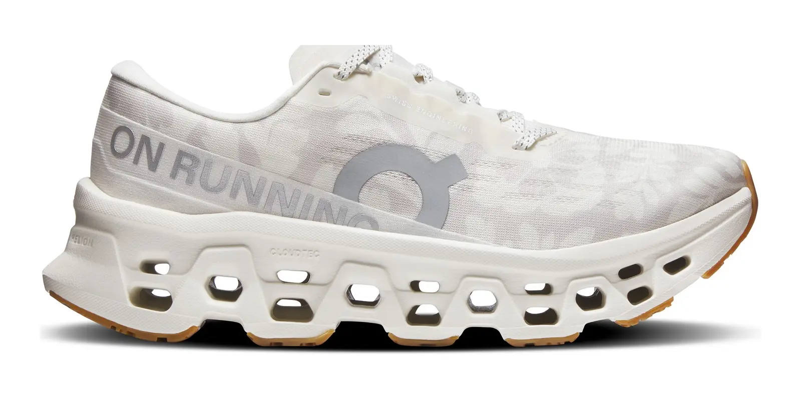 On x Fp Movement in White / Pearl