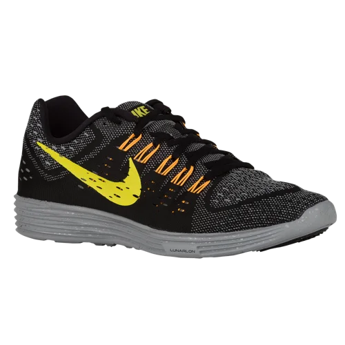 Nike LunarTempo in Blacksonic