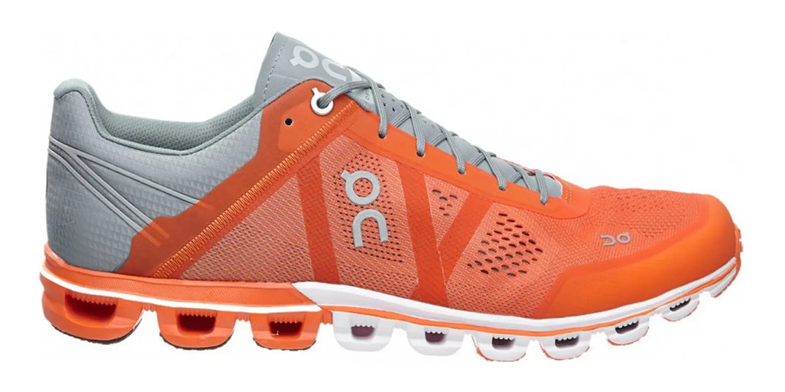 On Cloudflow 1 in Orange / Glacier