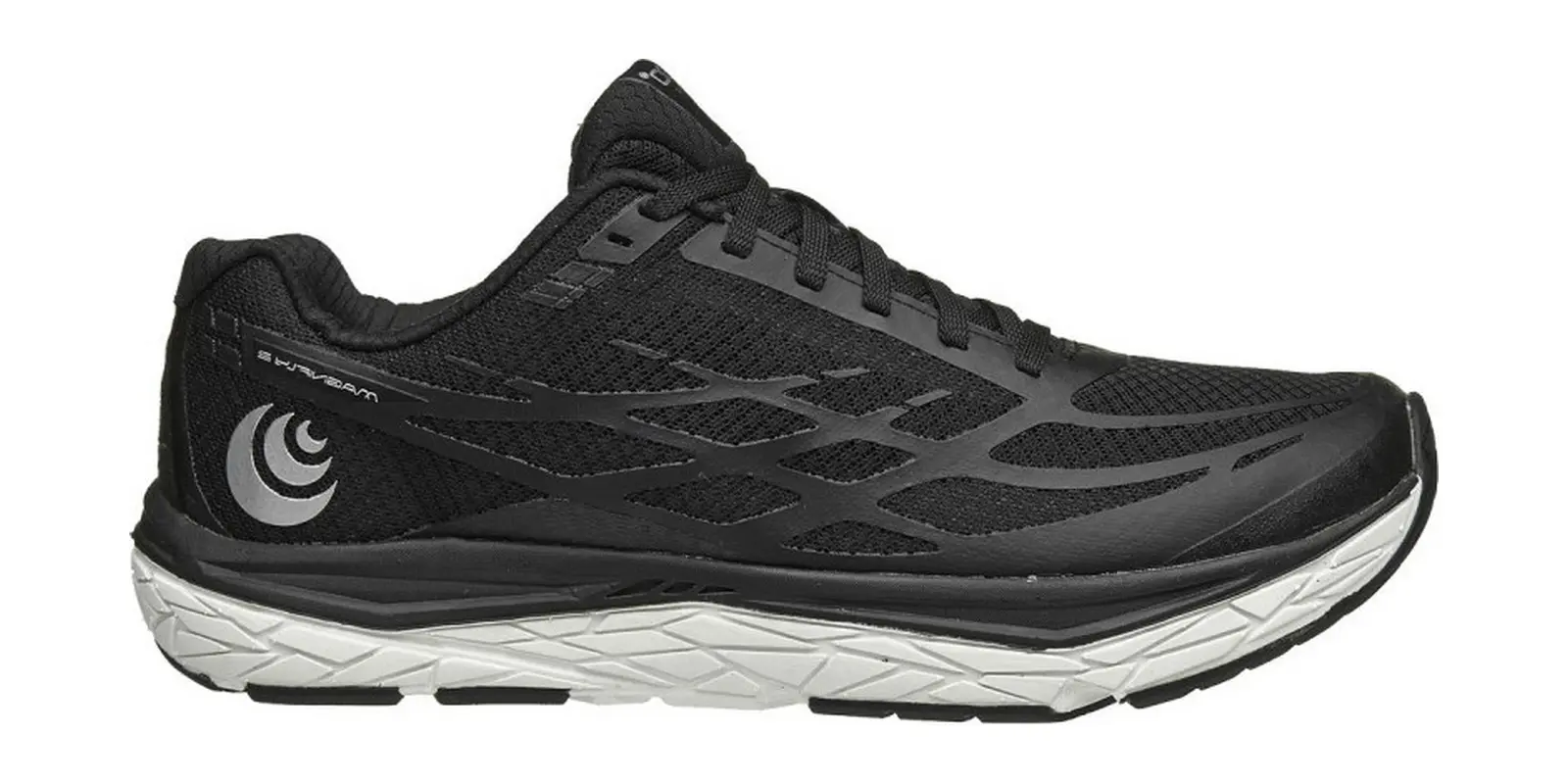 Topo Athletic Magnifly 2 in Black