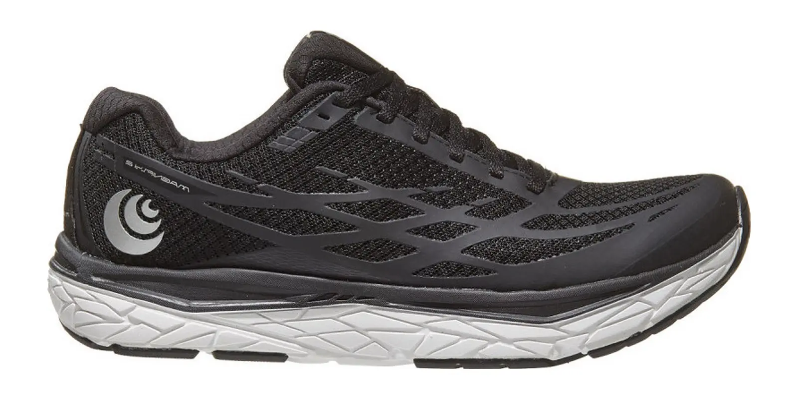 Topo Athletic Magnifly 2 in Black