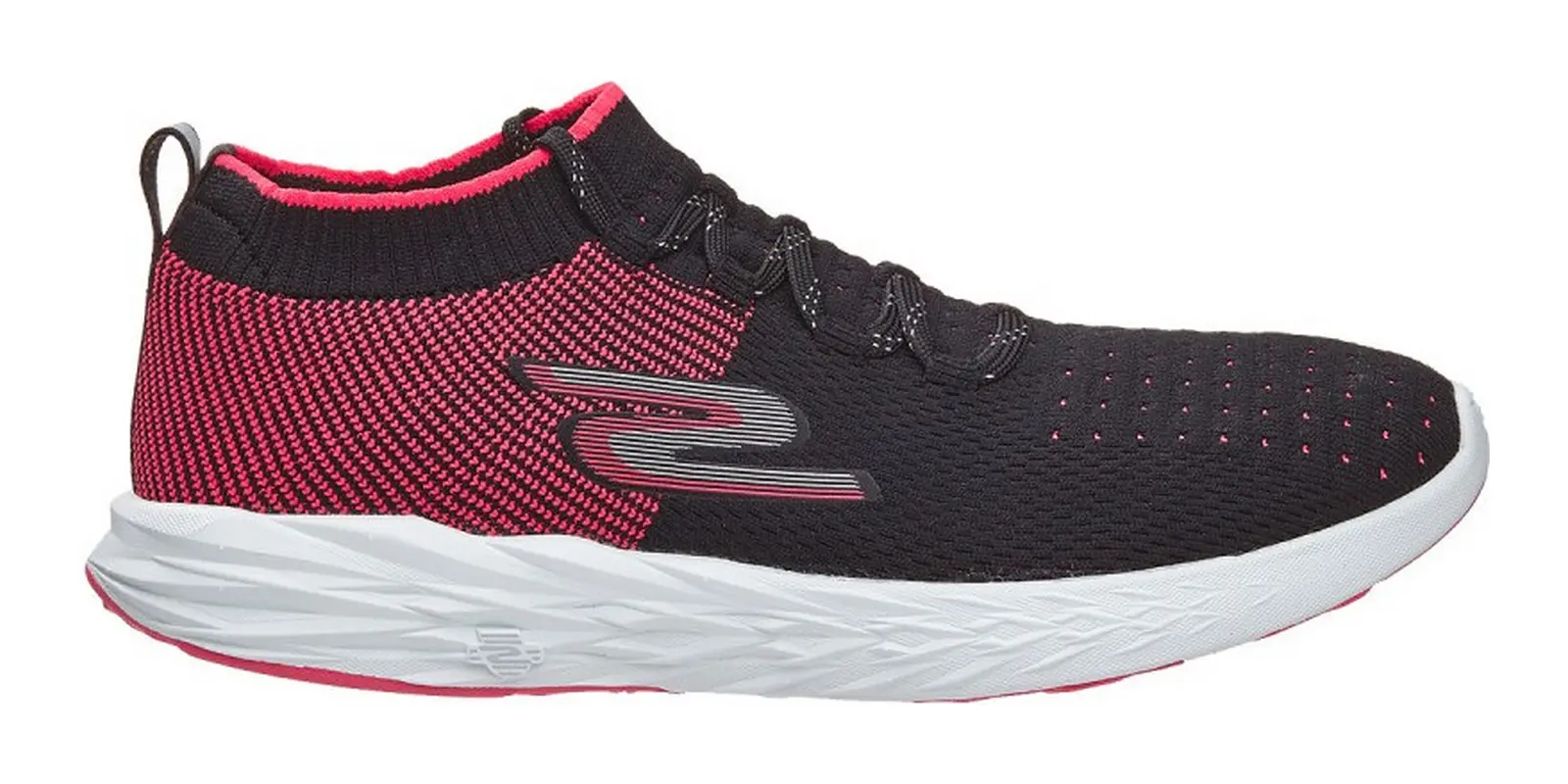 Skechers GOrun 6 in Black / Hot