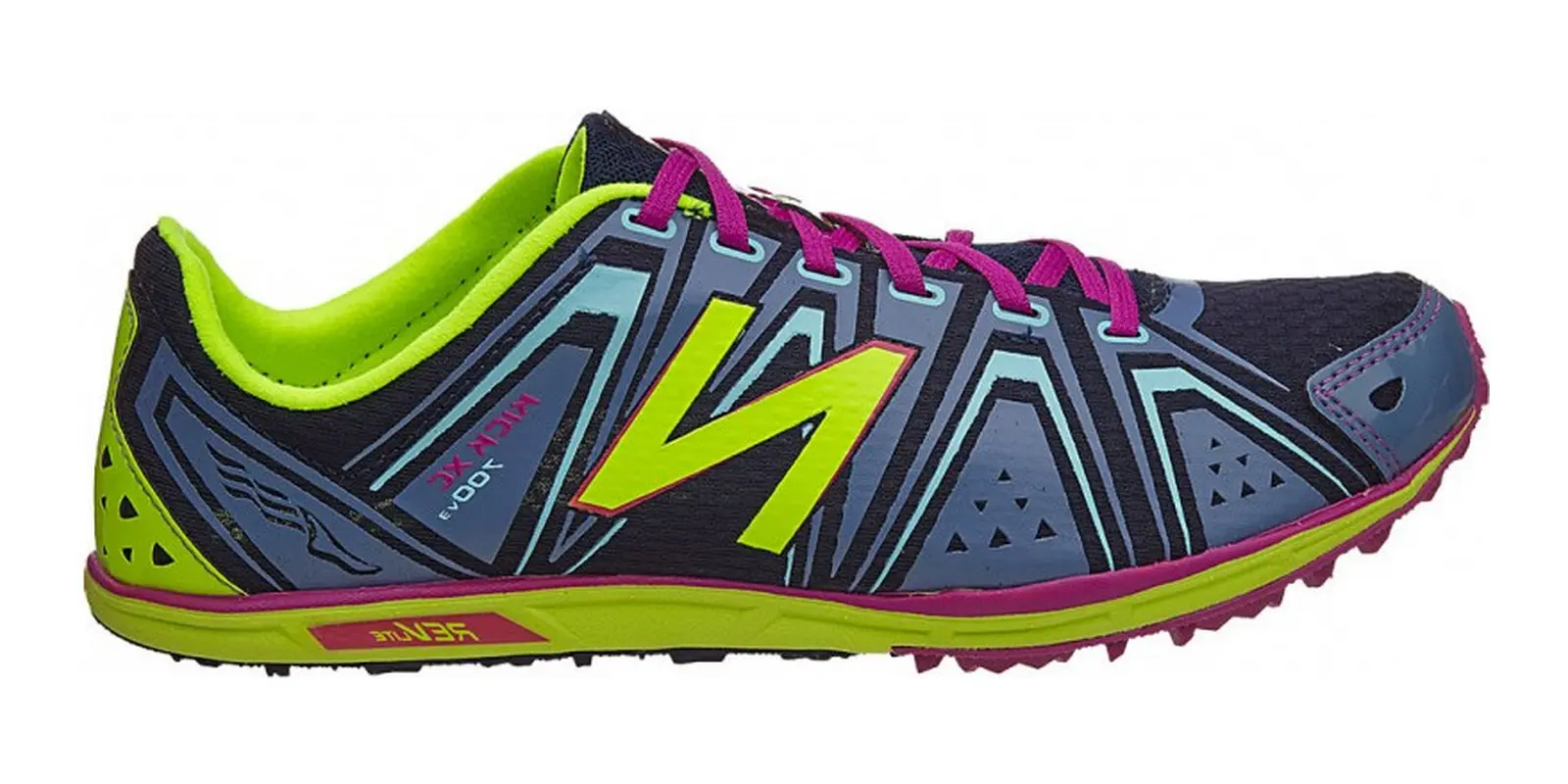New Balance XC700 v3 in Spikes