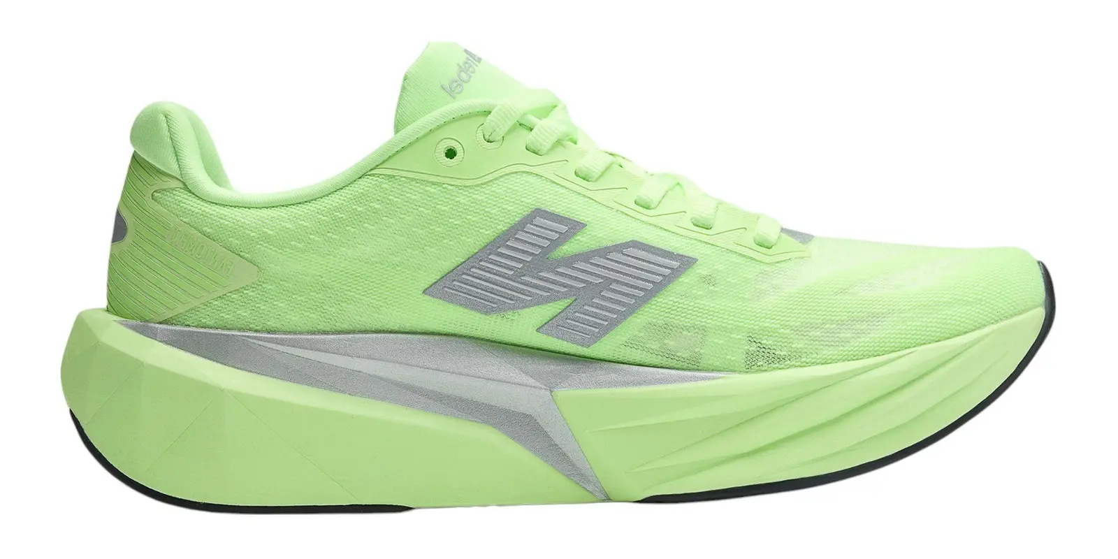 New Balance Fuelcell Rebel v1 in Green / Silver