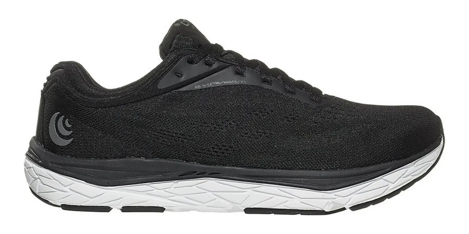 Topo Athletic Magnifly 3 in Black