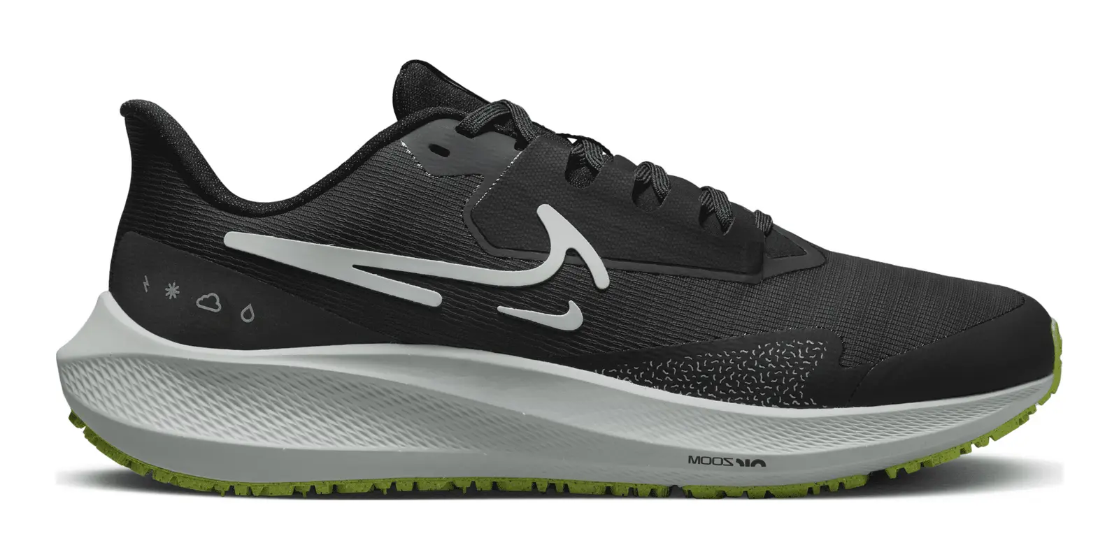 Nike Zoom Pegasus Turbo Shield WP in Black