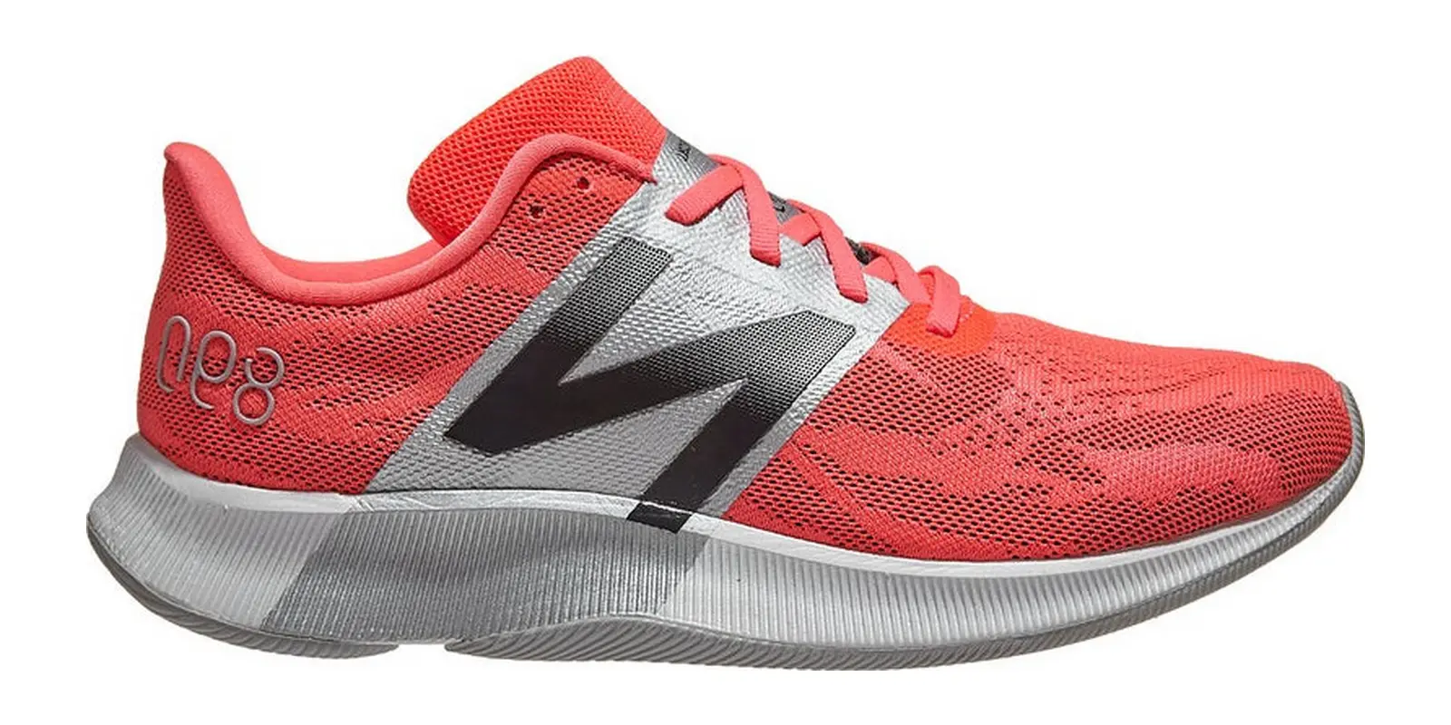 New Balance 890 v8 in Guavasilverwhite