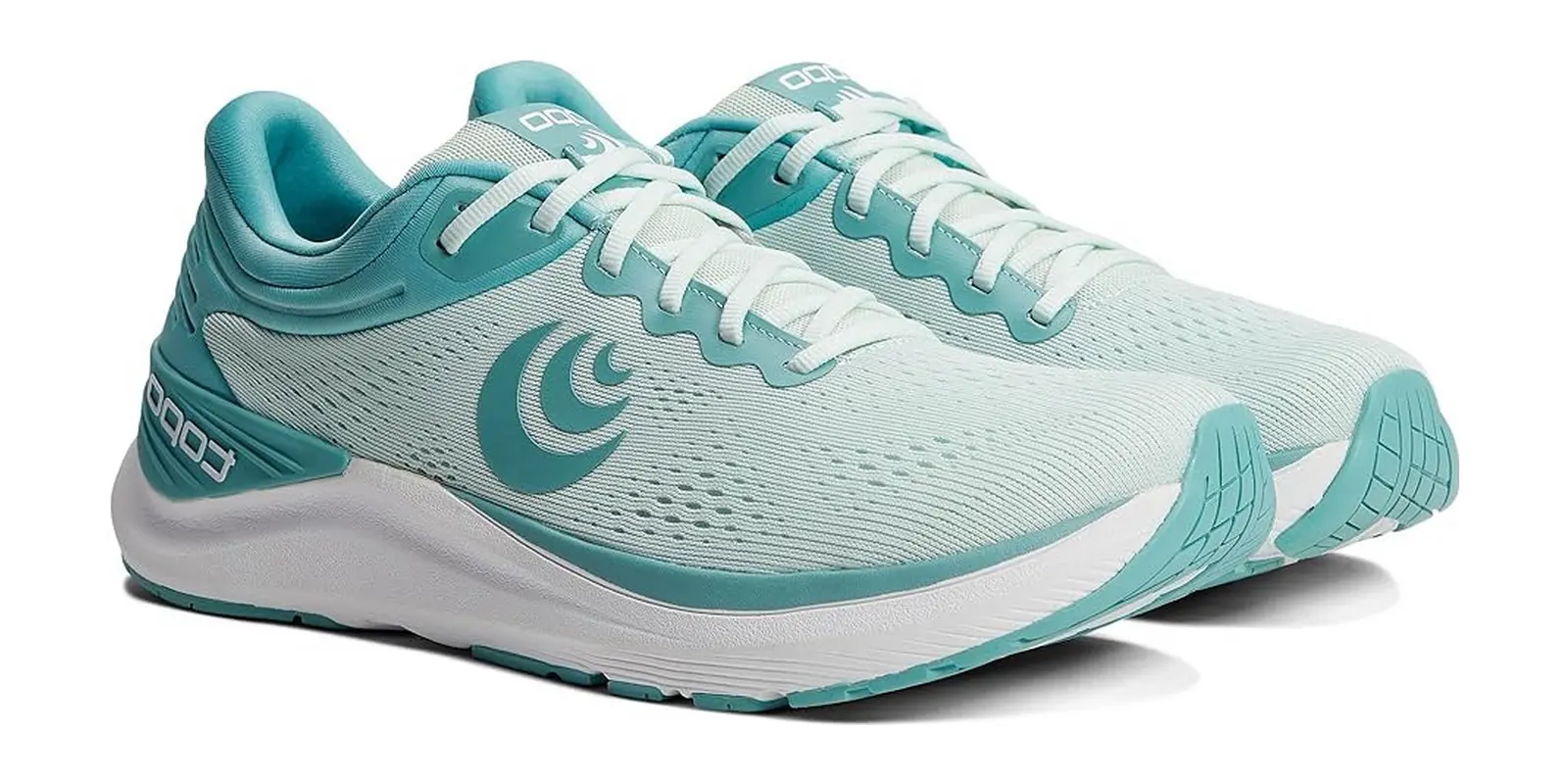 Topo Athletic Ultrafly 4 in Mint / Green