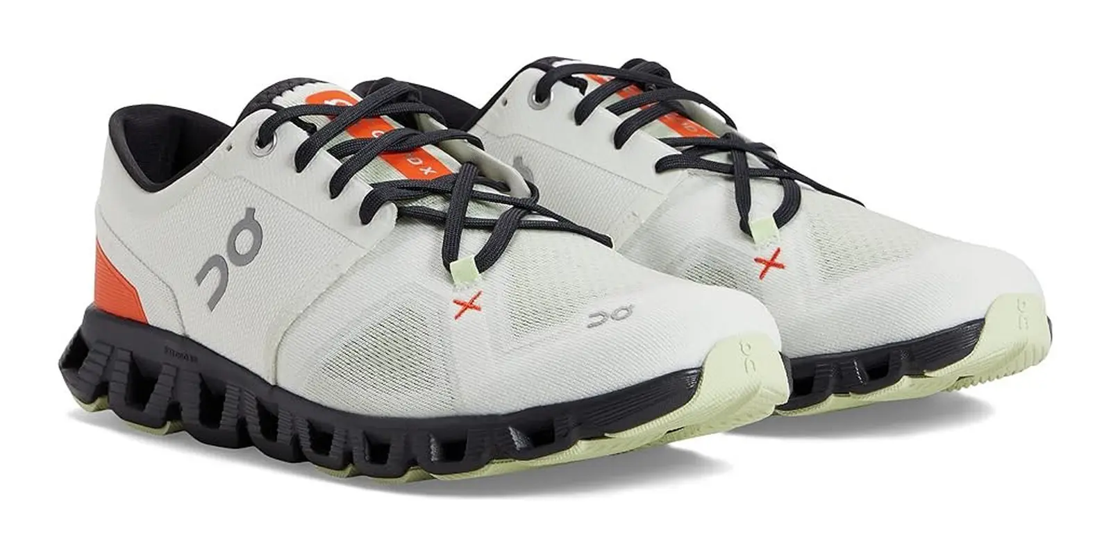 On Cloud X 3 in Ivory / Flame