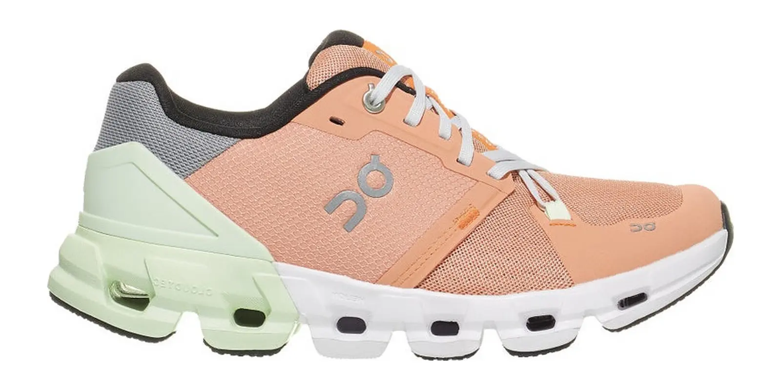 On Cloudflyer 4 in Peachaloe
