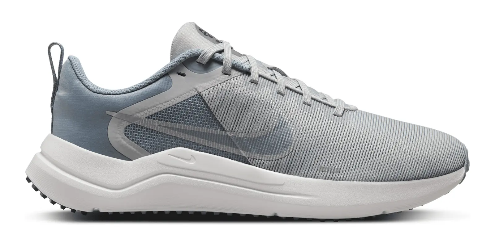 Nike Downshifter 12 in Grey