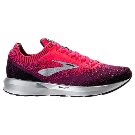 Brooks Levitate 2 in Pink