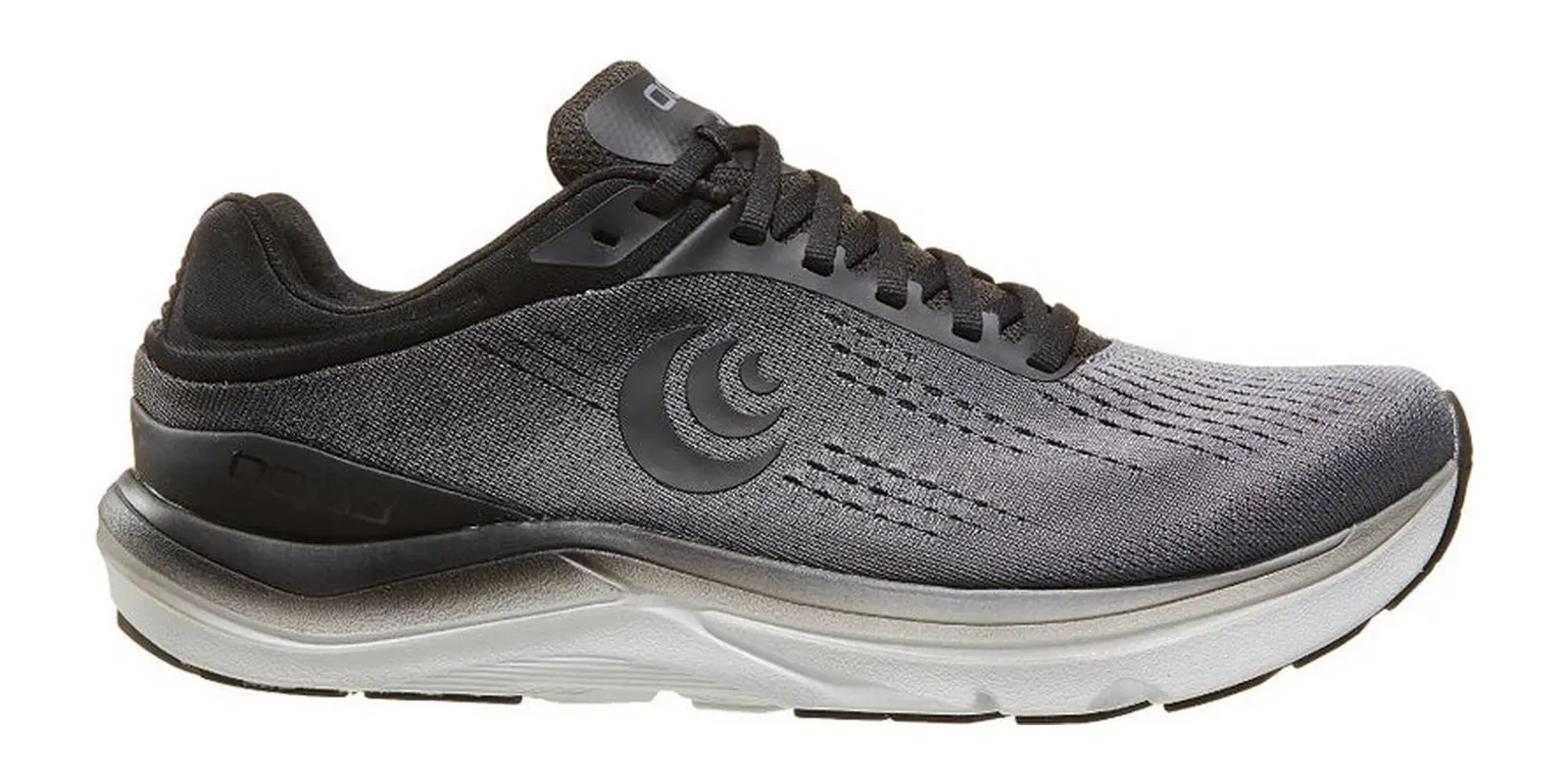 Topo Athletic Magnifly 5 in Charcoal / Black