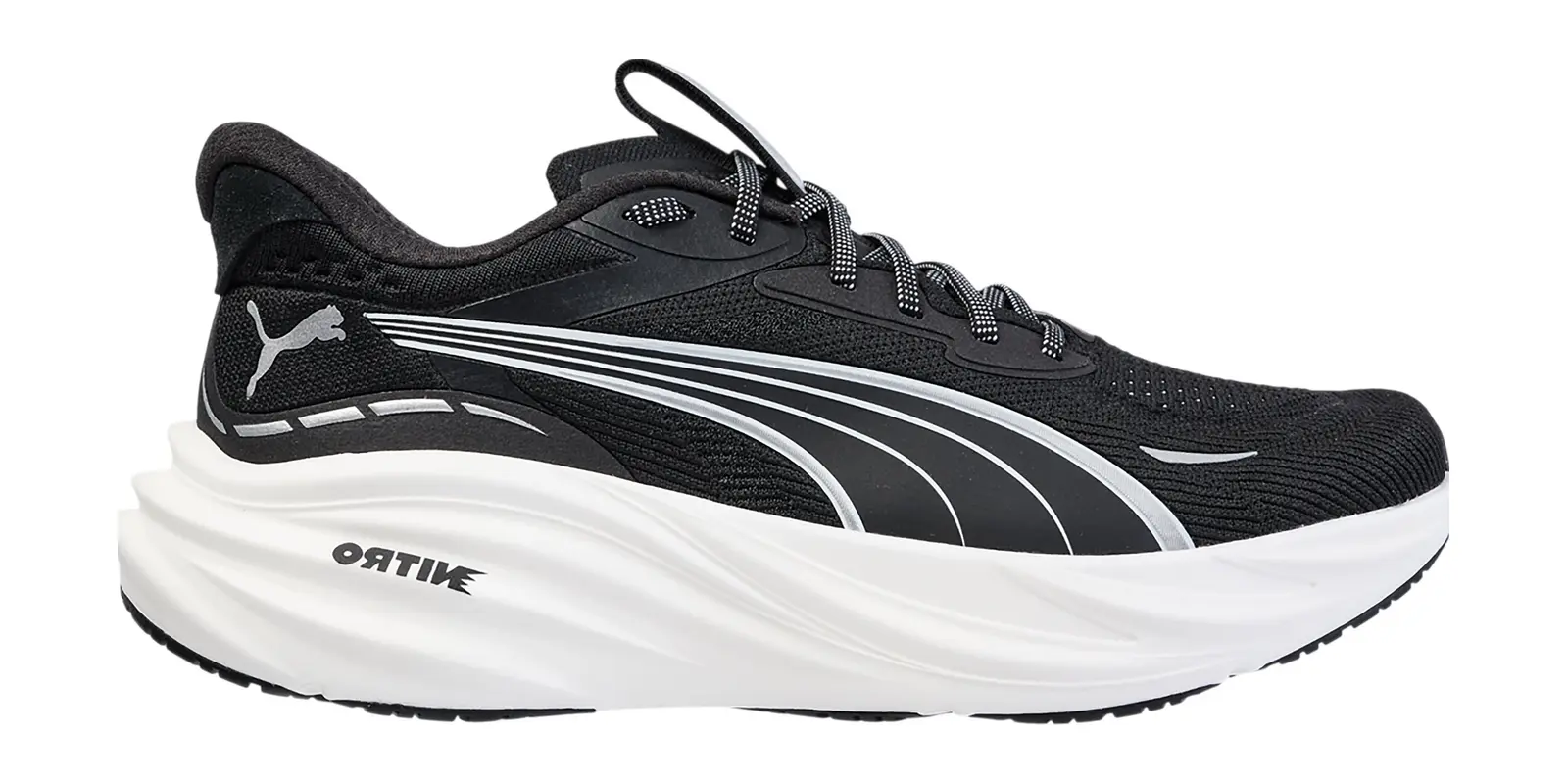 PUMA Magnify Nitro 3 in Black / White