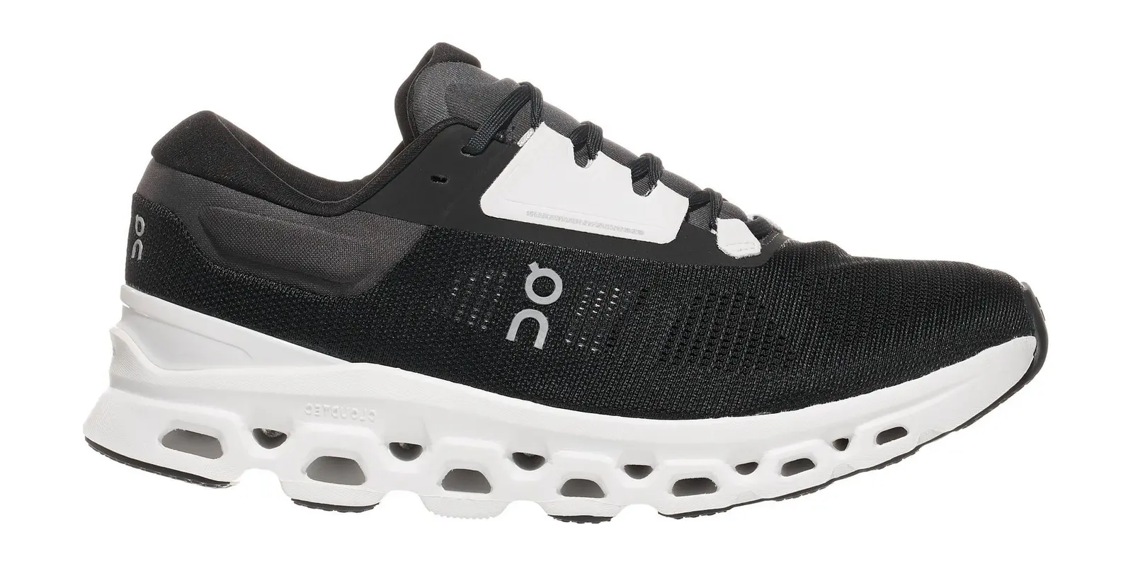On Cloudstratus in Black / Frost