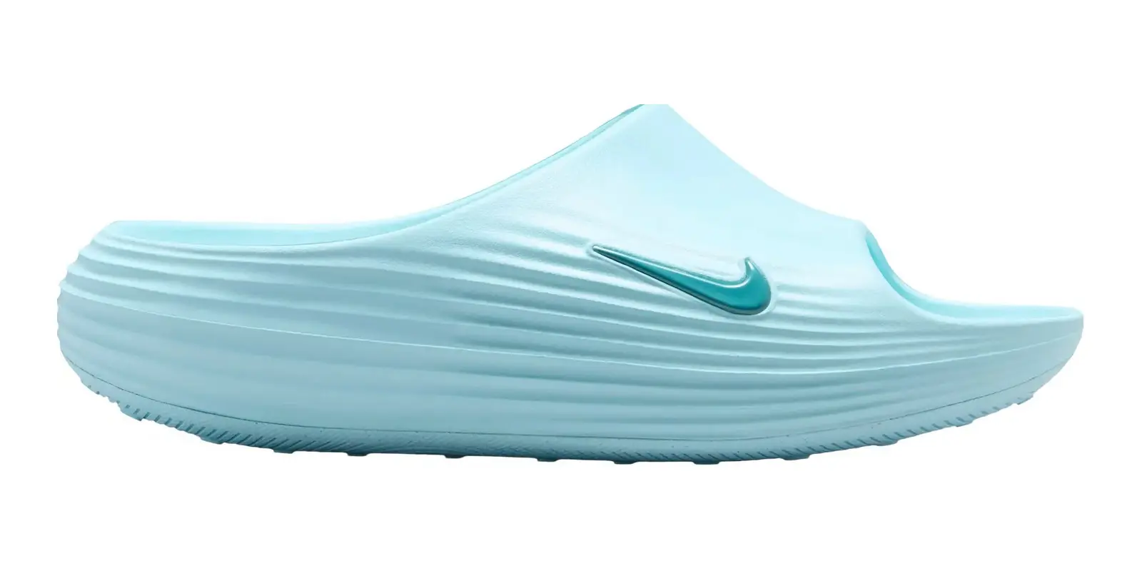 Nike ReactX Rejuven8 in Glacier Ice / Cactus
