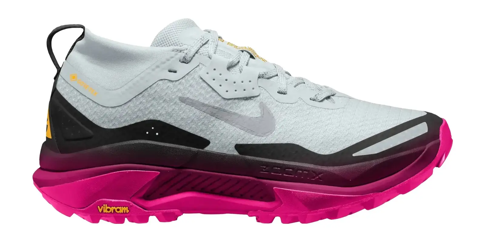 Nike Zegama Trail 2 in Platinum / Grey / Black