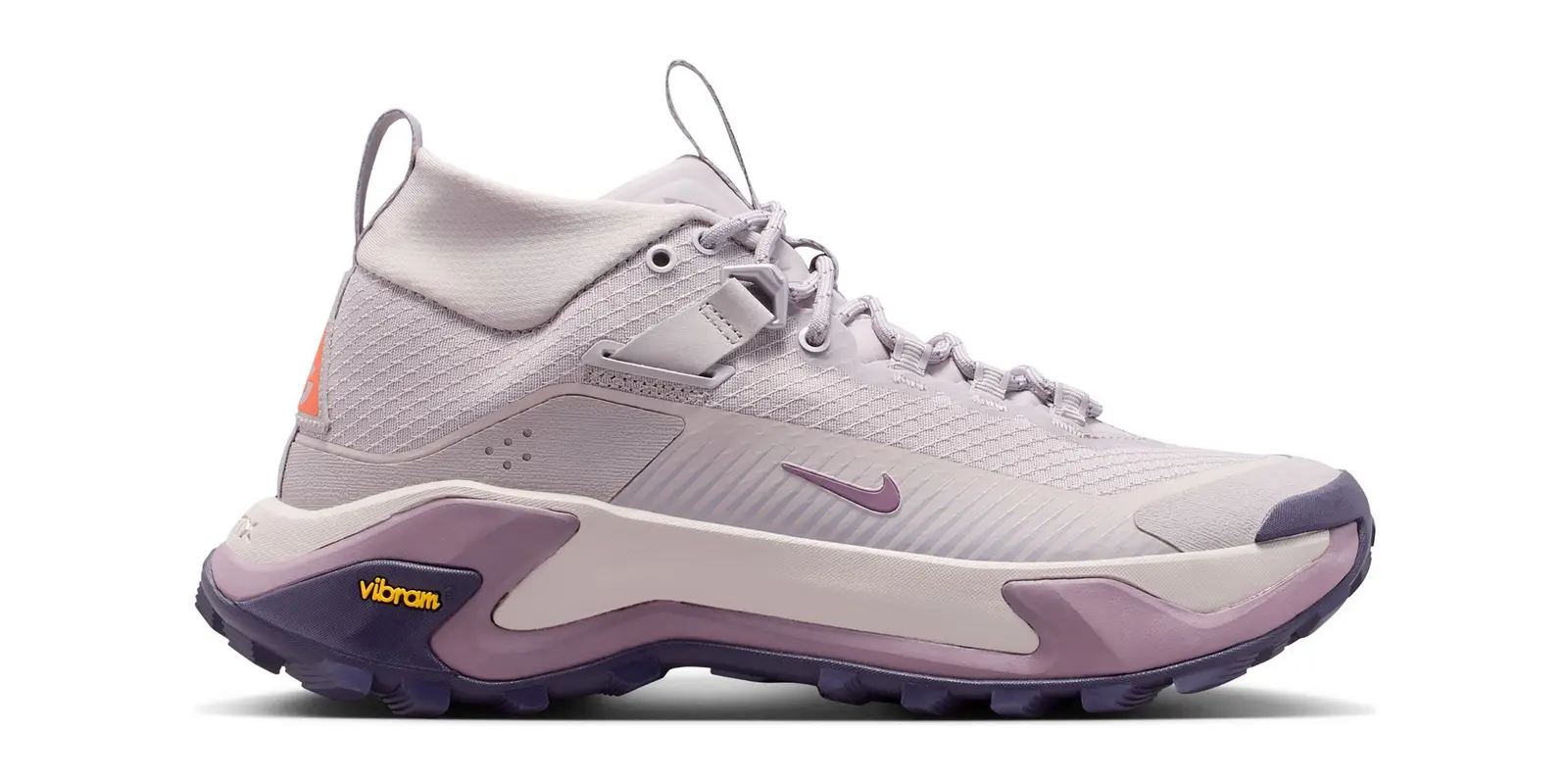 Nike ACG Zegama Hike in Silver Lilac / Violet Dust-Purple Dynasty