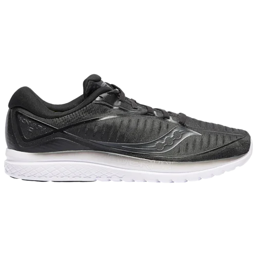 Saucony Kinvara 10 in Black / White