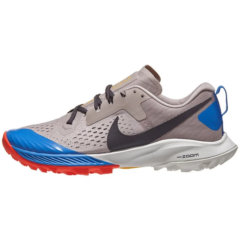 Nike Zoom Terra Kiger 5 in Pumiceoil