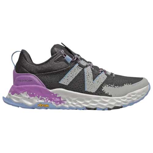 New Balance Fresh Foam Hierro v5 in Blackneo