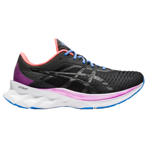 ASICS Novablast 1 in Black / Grey