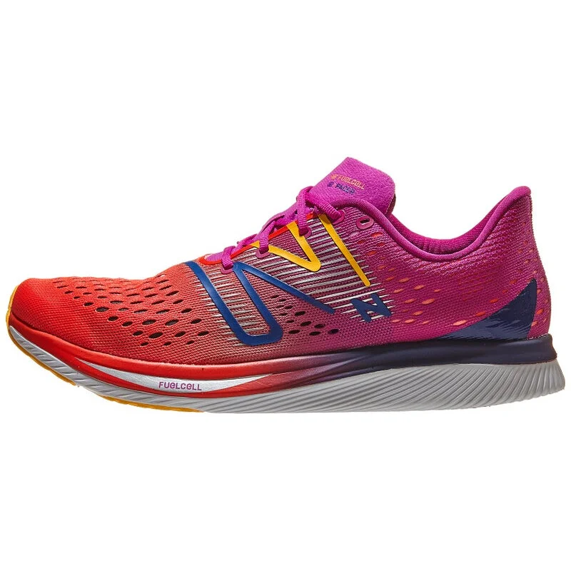 New Balance FuelCell SuperComp Pacer in Redma