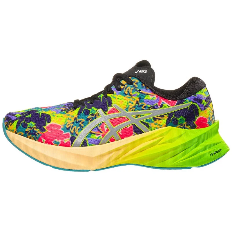 ASICS Novablast 3 in Lite