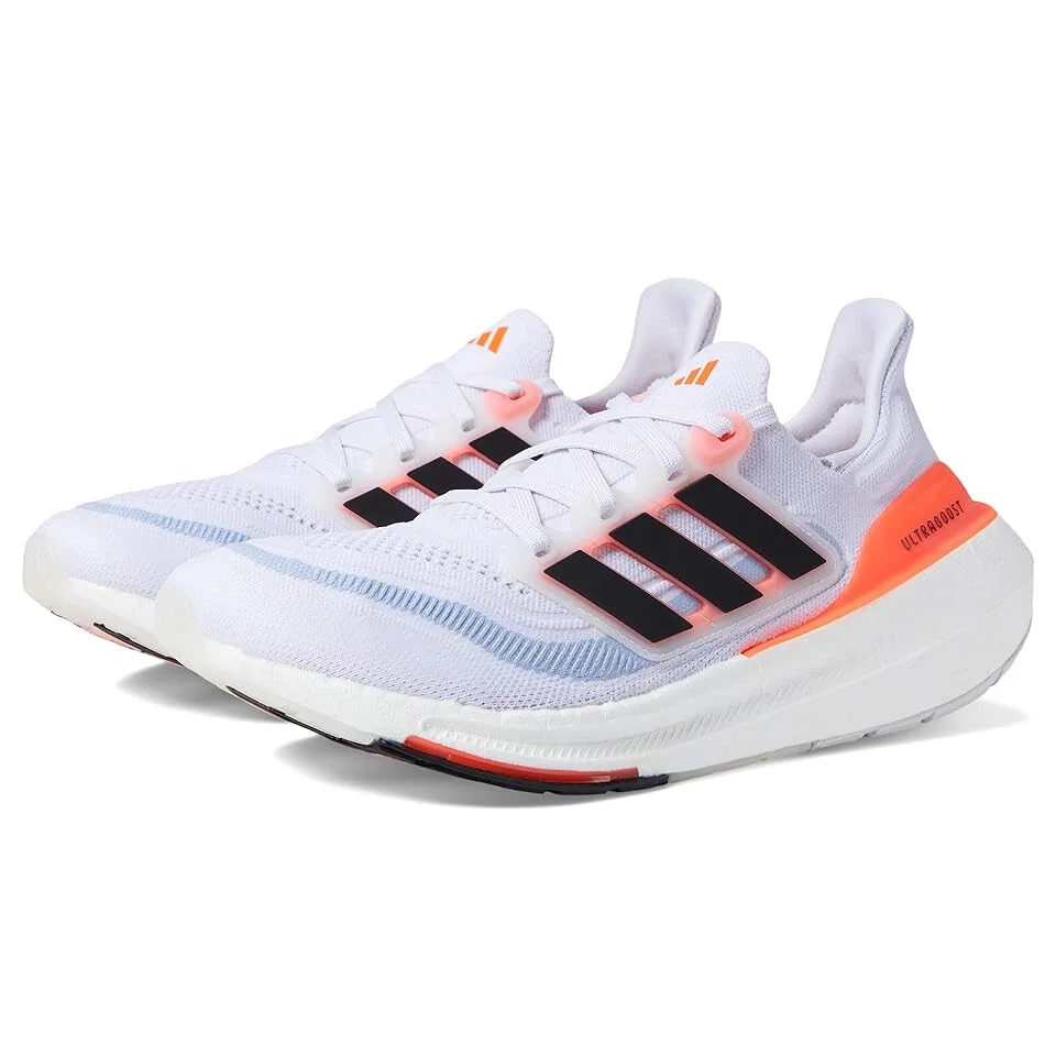 adidas Ultraboost Light / Ultraboost 23 in Whiteblacksolar