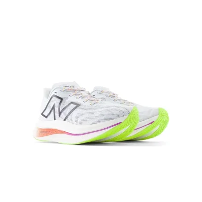 New Balance FuelCell SuperComp Trainer v2