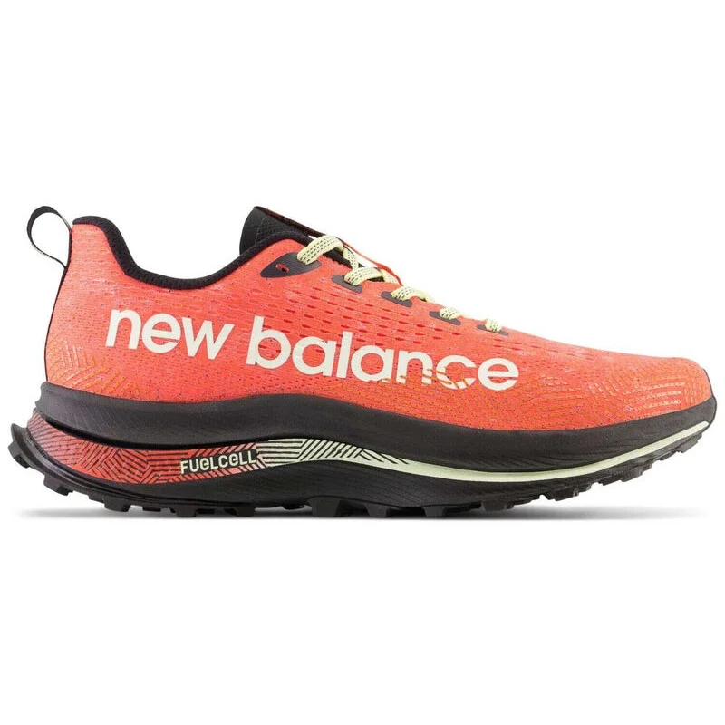 New Balance FuelCell SuperComp Trail in Neonb