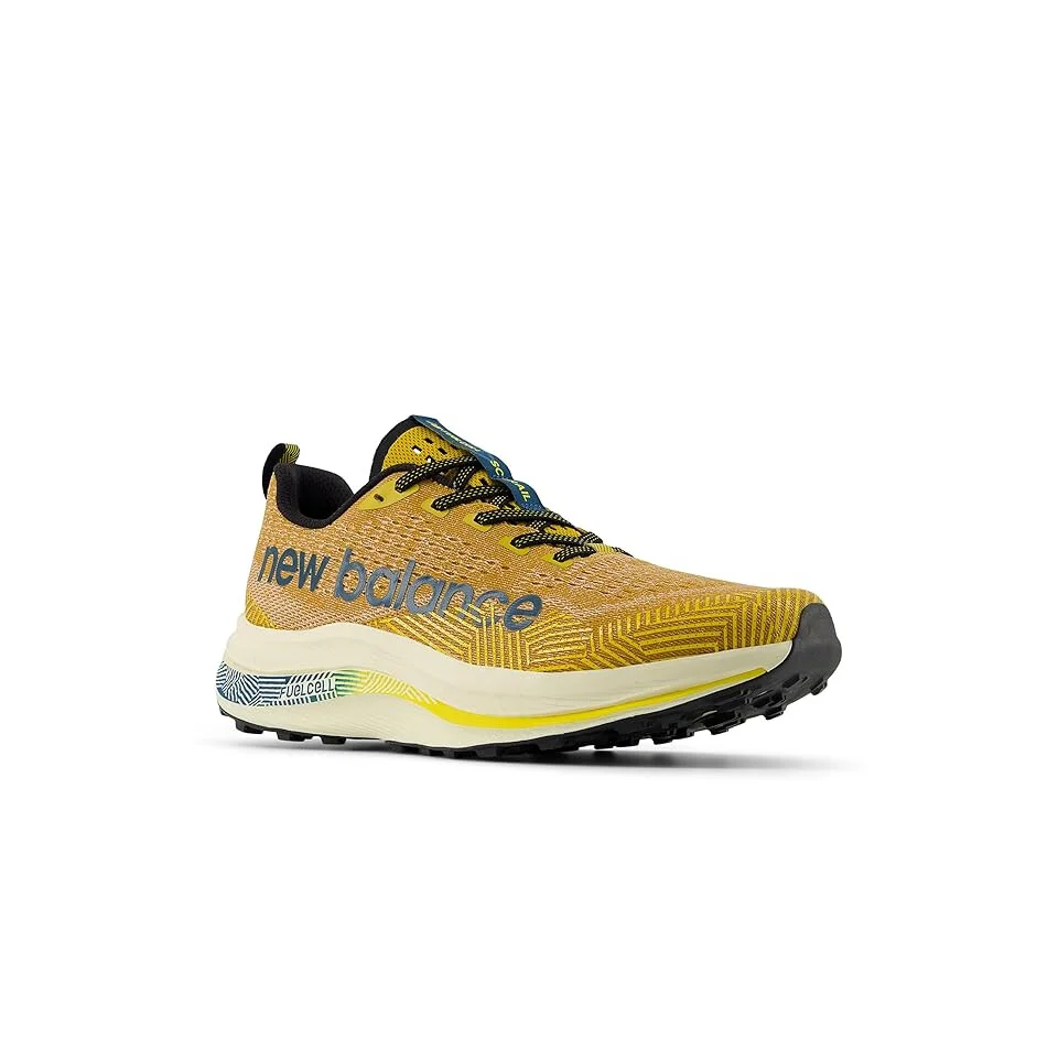 New Balance FuelCell SuperComp Trail in Butterscotchdeep