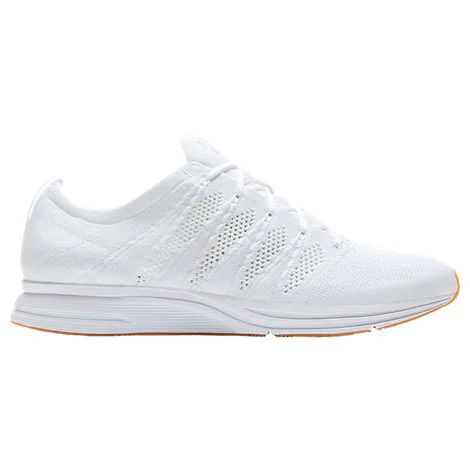 Nike Flyknit Trainer in White