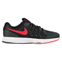 Nike Air Zoom Vomero 11 in Black / Wolf